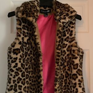 Faux fur/leopard print vest